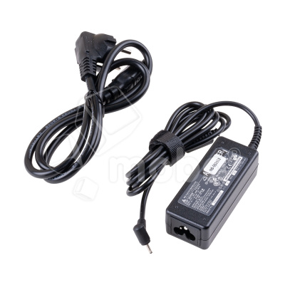 Блок питания (сетевой адаптер) для ноутбука Asus 19V, 1,58A, 30W (2,5×0,7)